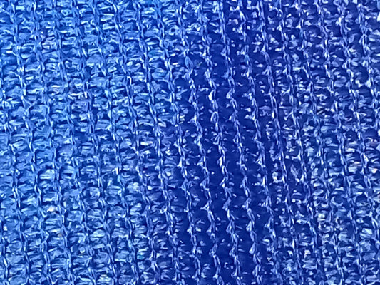Malla Sombra Azul 1Mtsx2.10 mts Abre 4.20 mts - Materiales de Construcción Jurmaq Molina